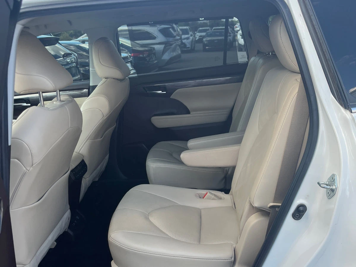 Toyota Highlander CARFAX* АВТОФИНАНСИРАНЕ* БЕЗ ПЪРВОНАЧАЛНА ВНОСКА*  - изображение 10