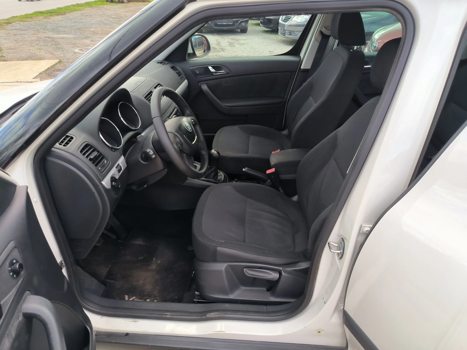 Skoda Yeti 1.6d-Euro-5A | Mobile.bg � ����������� 15