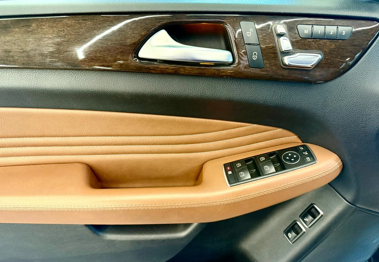 Mercedes-Benz GLE 350 Brabus * Coupe * Подгрев* Обдух* 4Matic* Лизинг - изображение 7