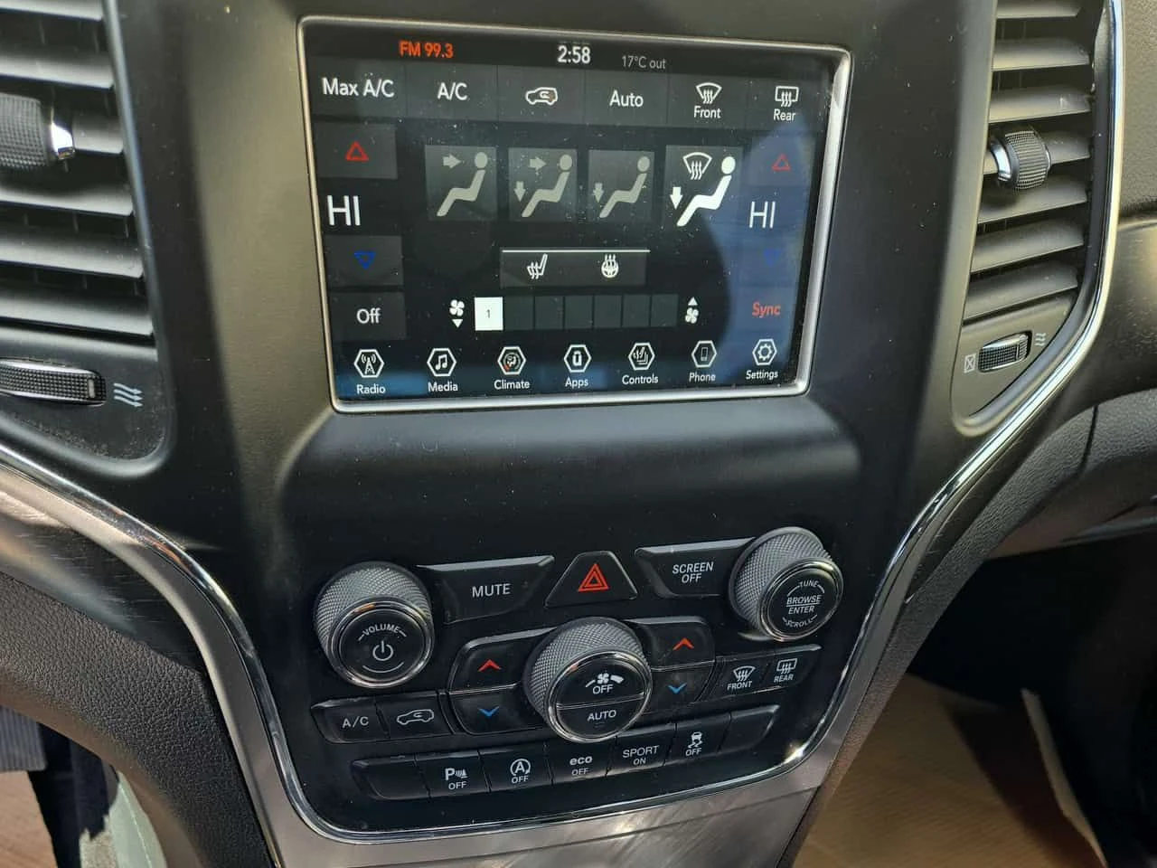 Jeep Grand cherokee * Laredo * CARFAX * ПОДГРЕВИ * КАМЕРА * NAVI, снимка 9 - Автомобили и джипове - 53885778