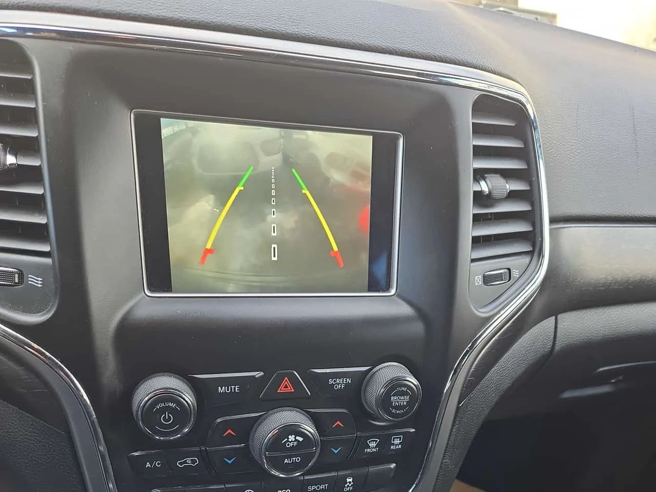 Jeep Grand cherokee * Laredo * CARFAX * ПОДГРЕВИ * КАМЕРА * NAVI, снимка 14 - Автомобили и джипове - 53885778