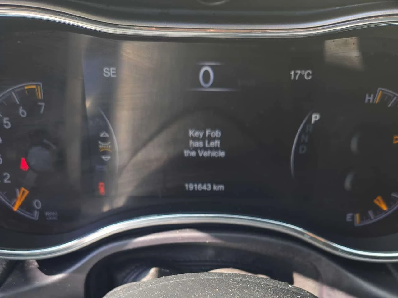 Jeep Grand cherokee * Laredo * CARFAX * ПОДГРЕВИ * КАМЕРА * NAVI, снимка 8 - Автомобили и джипове - 53885778