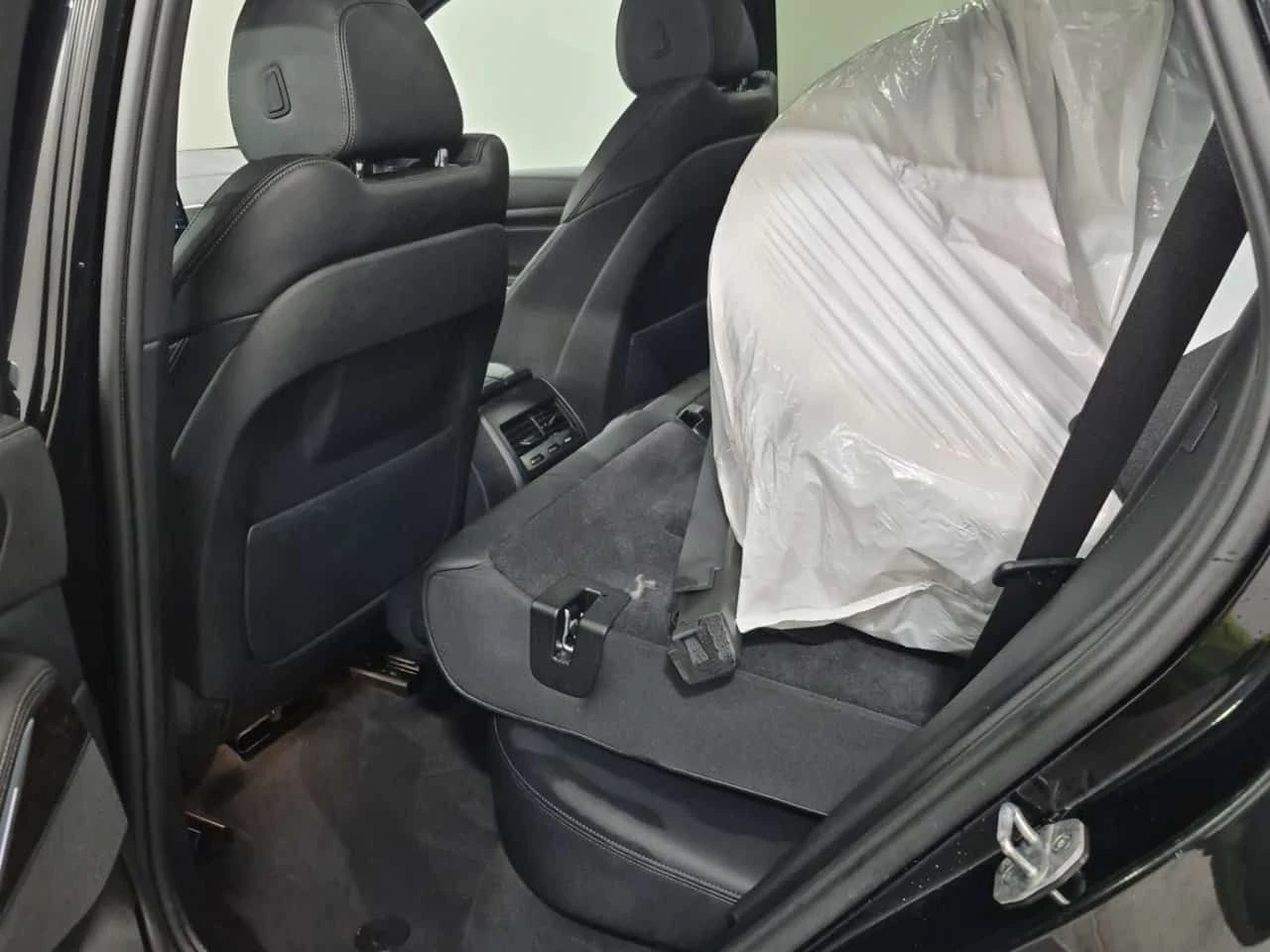 BMW X5 * XDRIVE50E * CARFAX * Без инциденти * , снимка 10 - Автомобили и джипове - 55230132