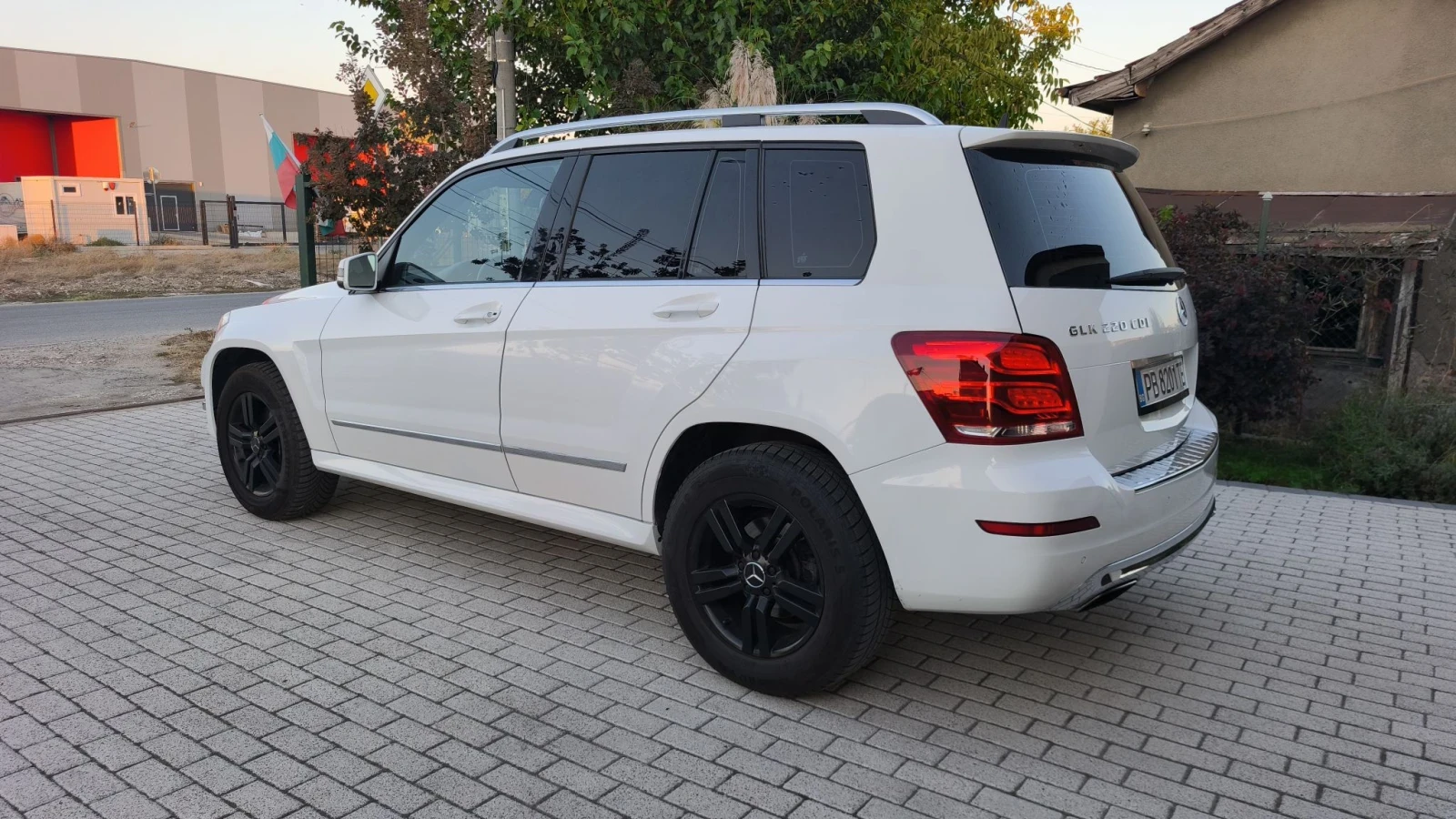 Mercedes-Benz GLK 220 CDI 4-MATIC, снимка 3 - Автомобили и джипове - 56125459