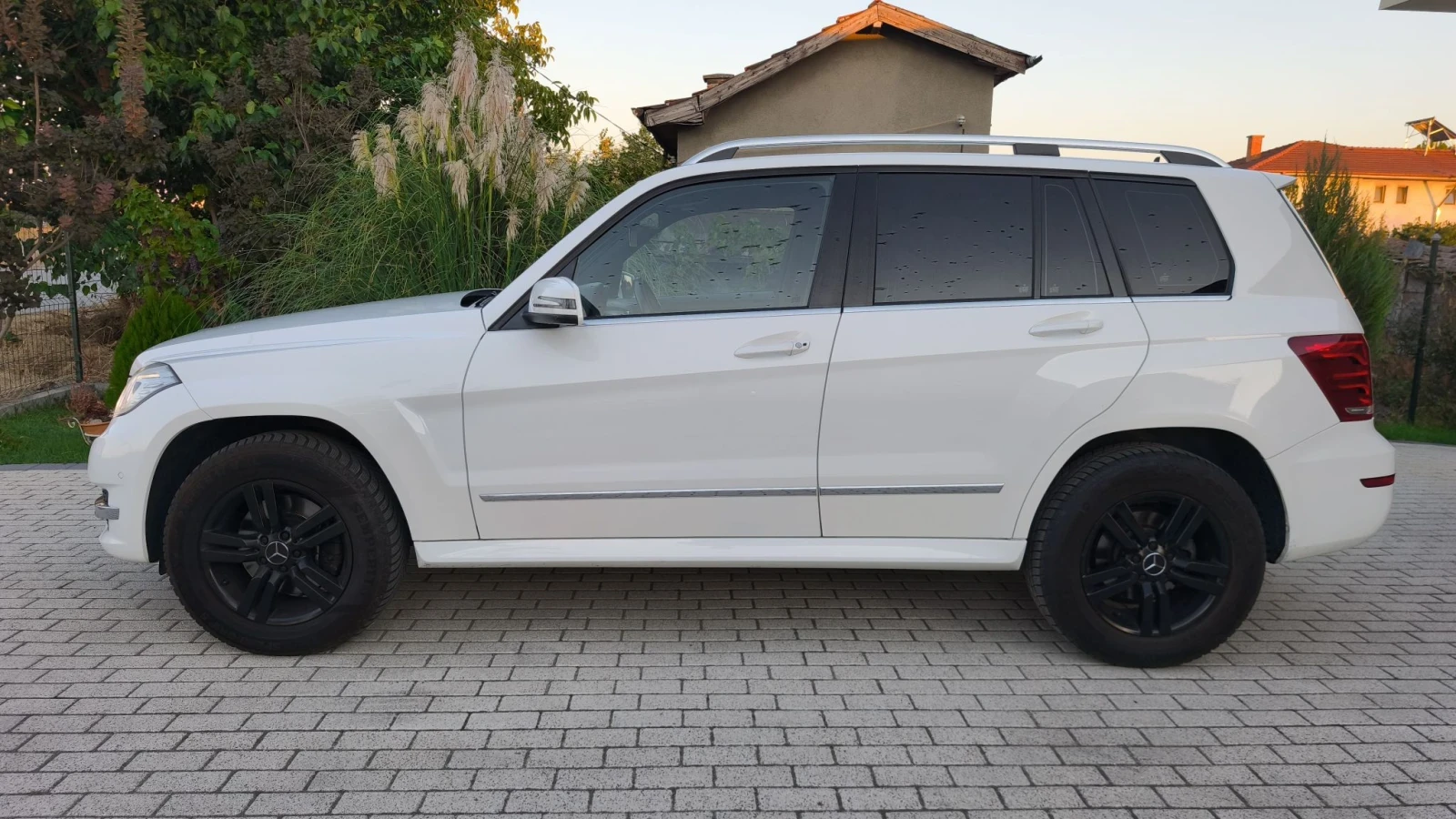 Mercedes-Benz GLK 220 CDI 4-MATIC, снимка 2 - Автомобили и джипове - 56125459