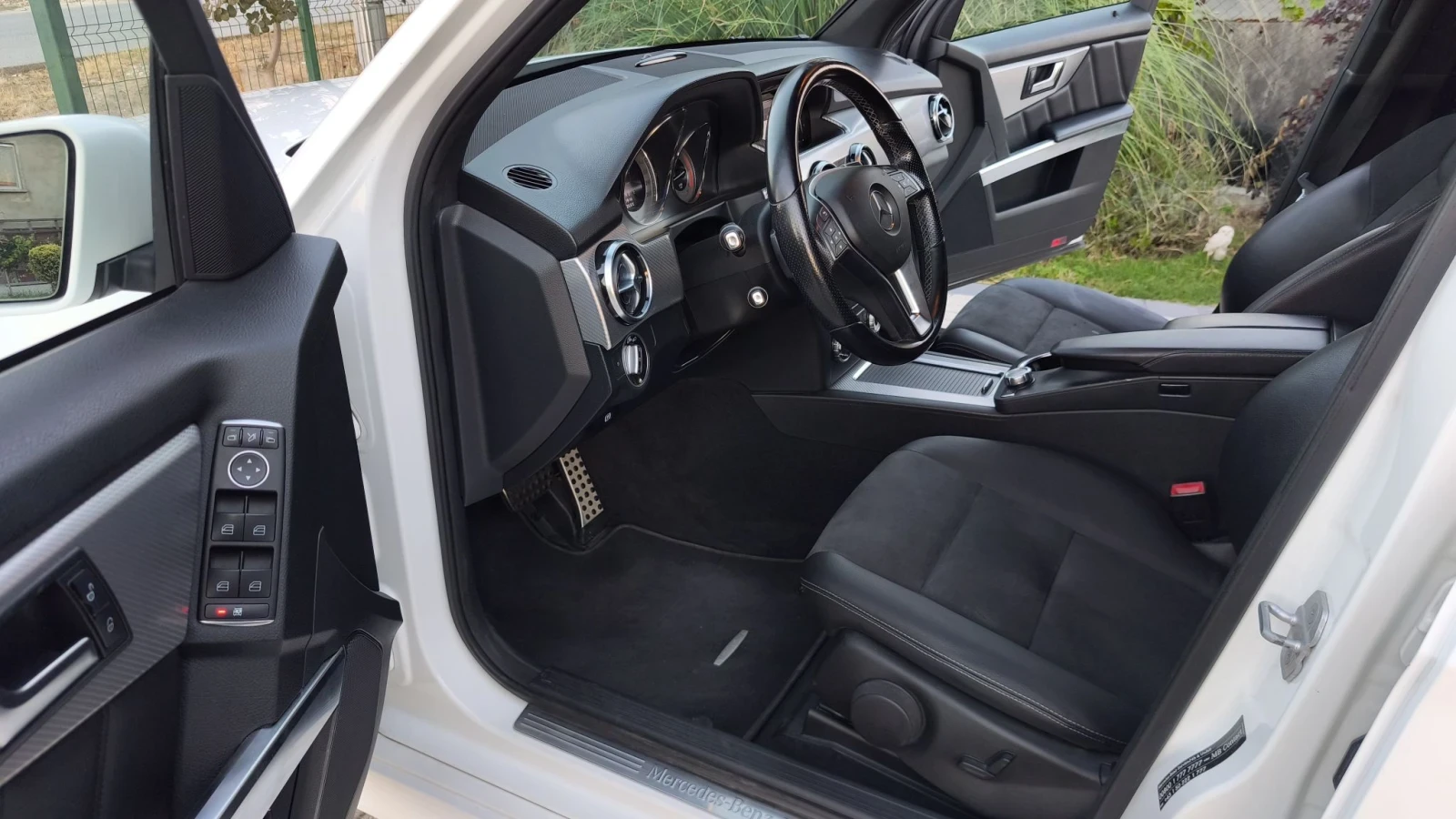 Mercedes-Benz GLK 220 CDI 4-MATIC, снимка 12 - Автомобили и джипове - 56125459