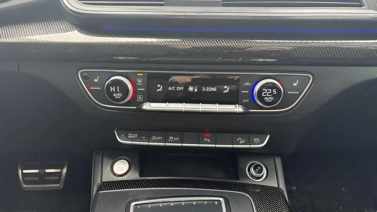 Audi SQ5, снимка 13 - Автомобили и джипове - 56226932