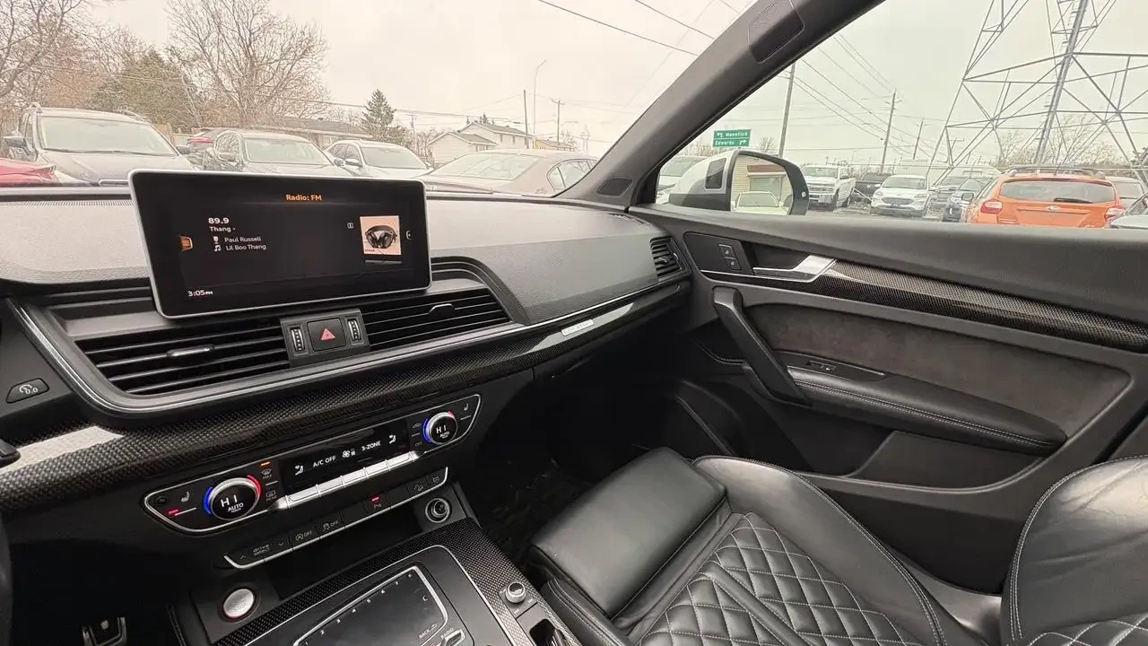 Audi SQ5, снимка 15 - Автомобили и джипове - 56226932