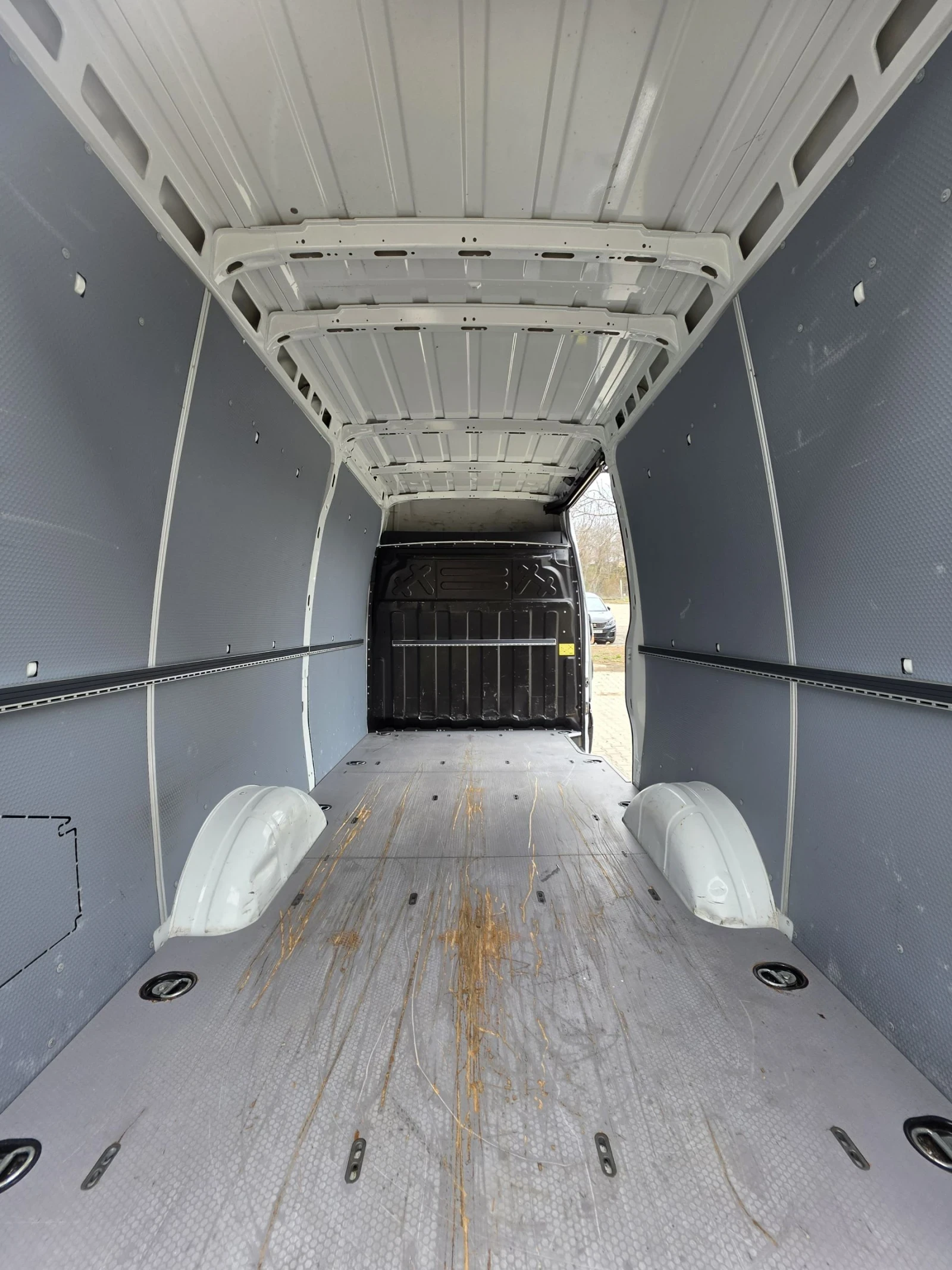 Iveco Daily 3.0 179k.c. 8G Himatic , снимка 10 - Бусове и автобуси - 53915137