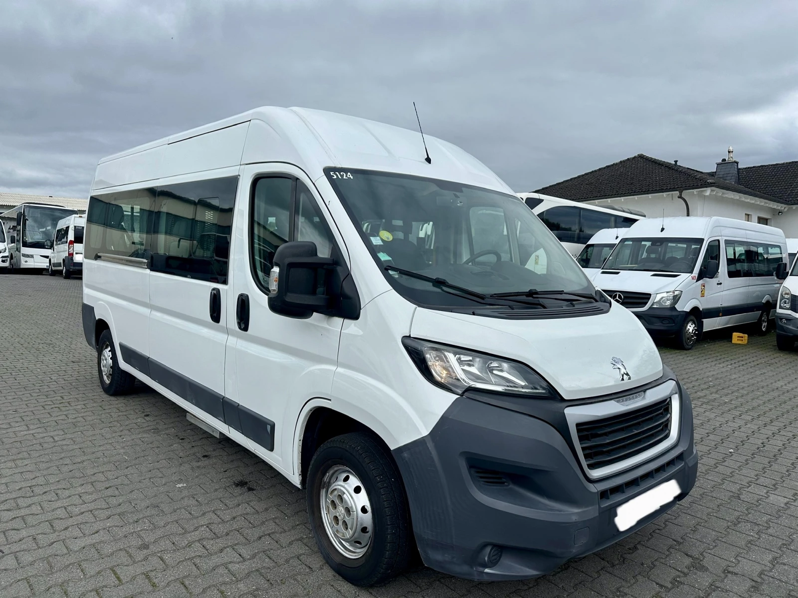 Peugeot Boxer Транспорт за хора с увреждания / медицински трансп