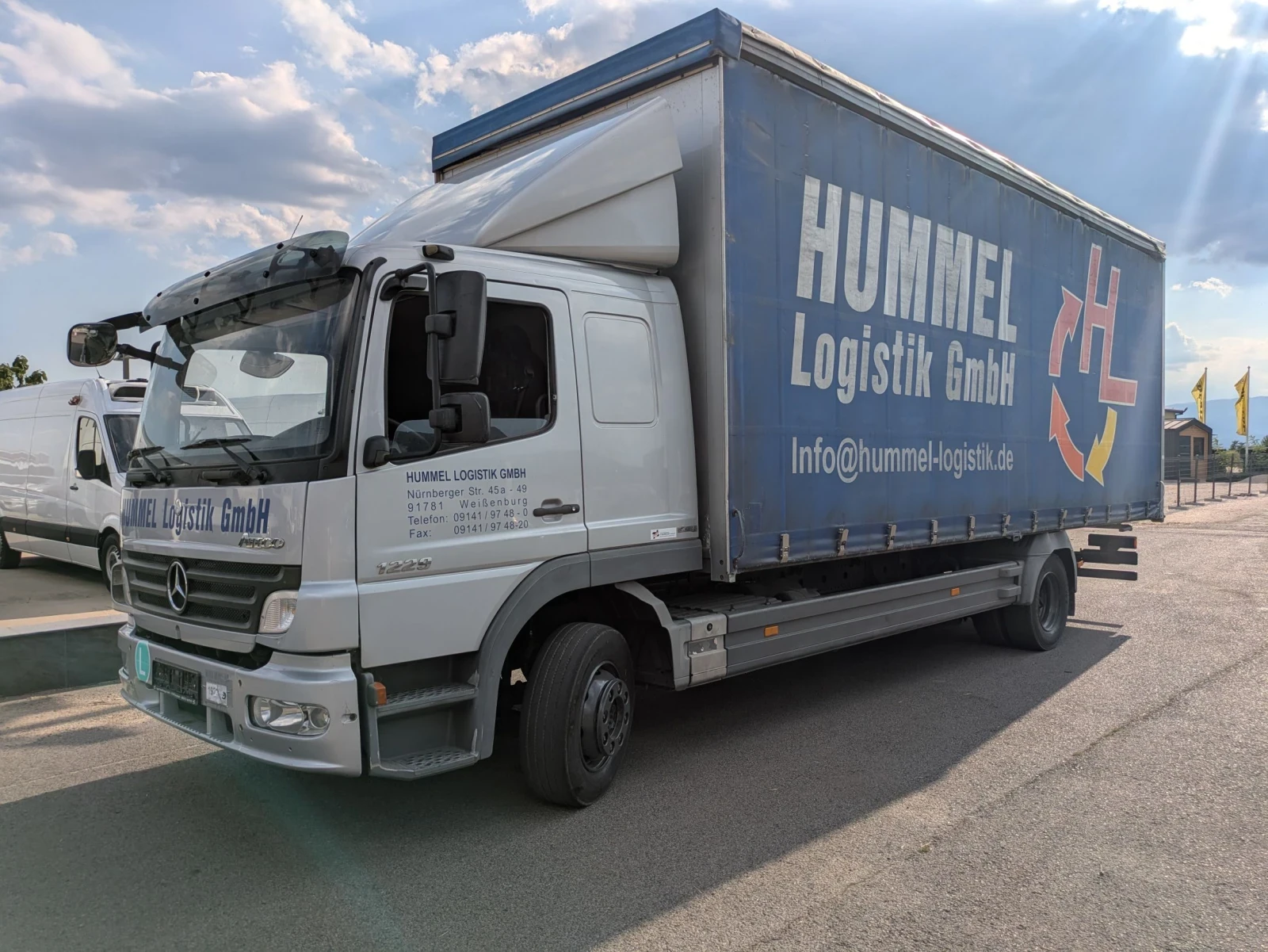 Mercedes-Benz Atego 1229 euro5 тристр.щора спална кабина, снимка 2 - Камиони - 55617348