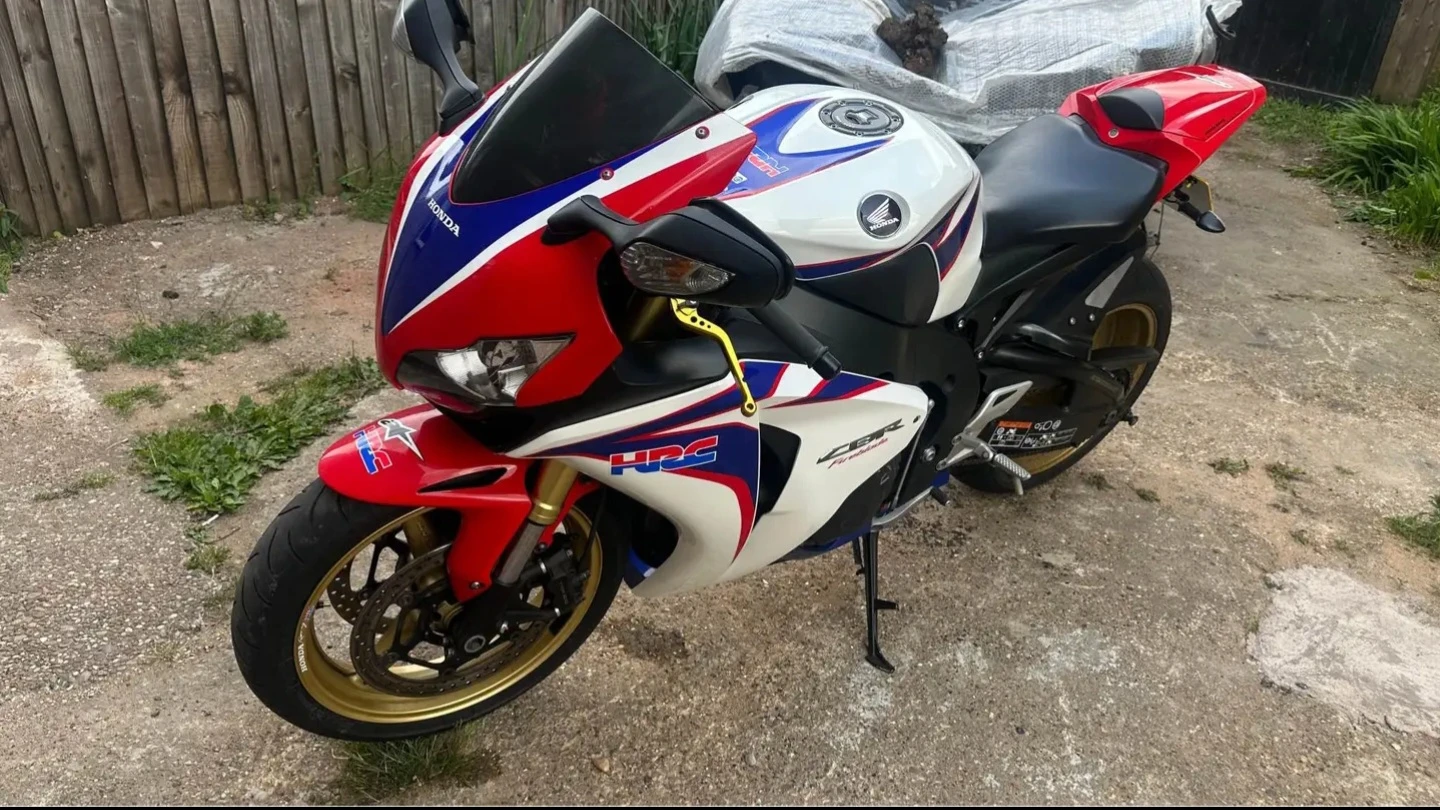 Honda Cbr 1000RR FIREBLADE#HRC#ЛИЗИНГ - изображение 2
