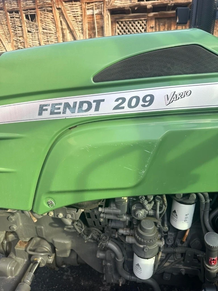 Трактор Fendt Vario 209, снимка 3 - Селскостопанска техника - 47923216