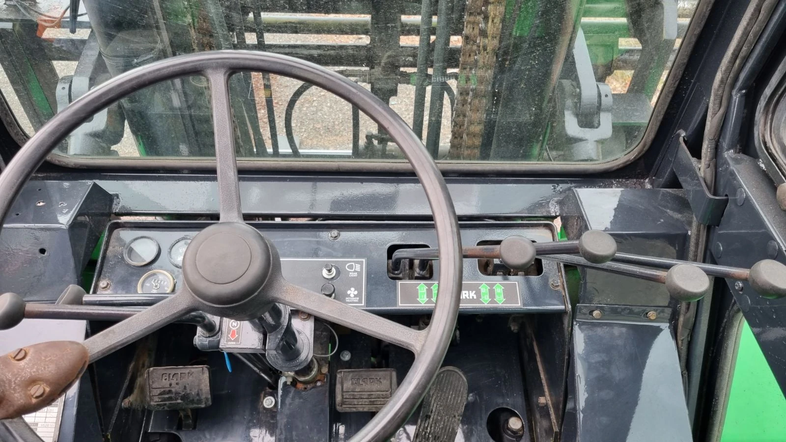  Clark C500Y | Mobile.bg   12