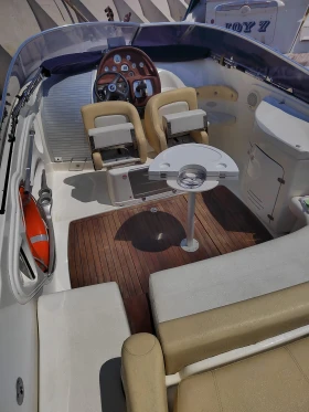 Моторна яхта Cranchi SL 27, снимка 9