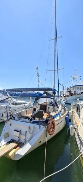 Ветроходна лодка Bavaria 340, снимка 2