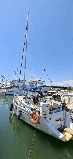 Ветроходна лодка Bavaria 340, снимка 3