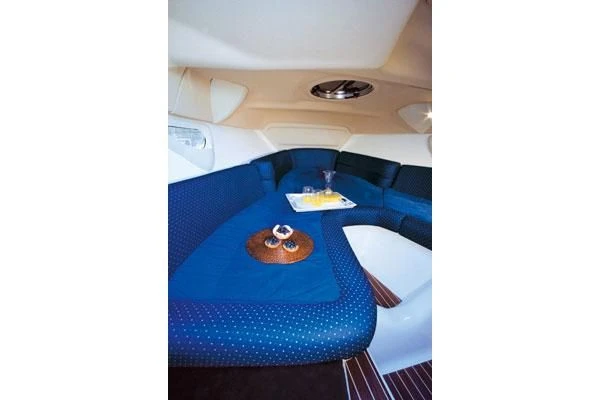 Моторна яхта Cranchi SL 27, снимка 16 - Воден транспорт - 46916649