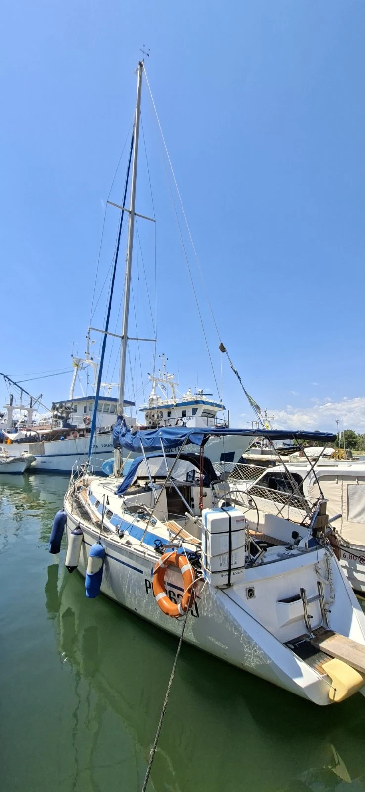 Ветроходна лодка Bavaria 340, снимка 3 - Воден транспорт - 55931628