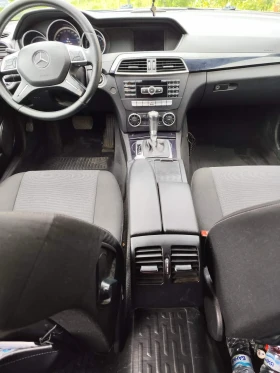 Mercedes-Benz C 220, снимка 11