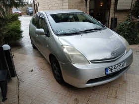 Toyota Prius Хибрид/Газ/Автомат!, снимка 3