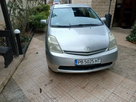 Toyota Prius Хибрид/Газ/Автомат!, снимка 2