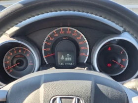 Honda Jazz 1.3 Ръчка Бензин - 3300 € / 6454.24 лв. - 24828241 10