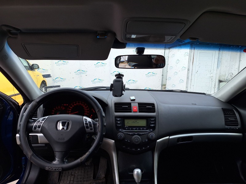 Honda Accord 2.0 i-vtec LPG, снимка 9 - Автомобили и джипове - 45699354