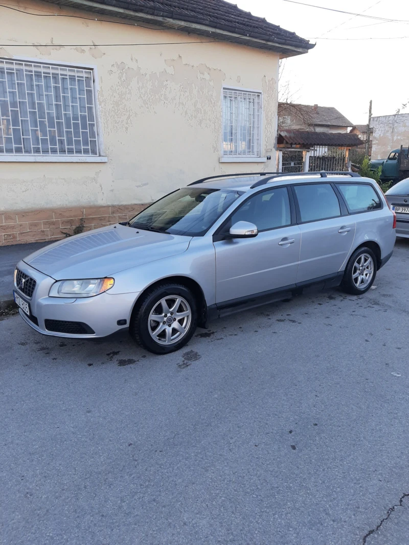 Volvo V70 2.0 i-ръчни скорости , снимка 14 - Автомобили и джипове - 45818112