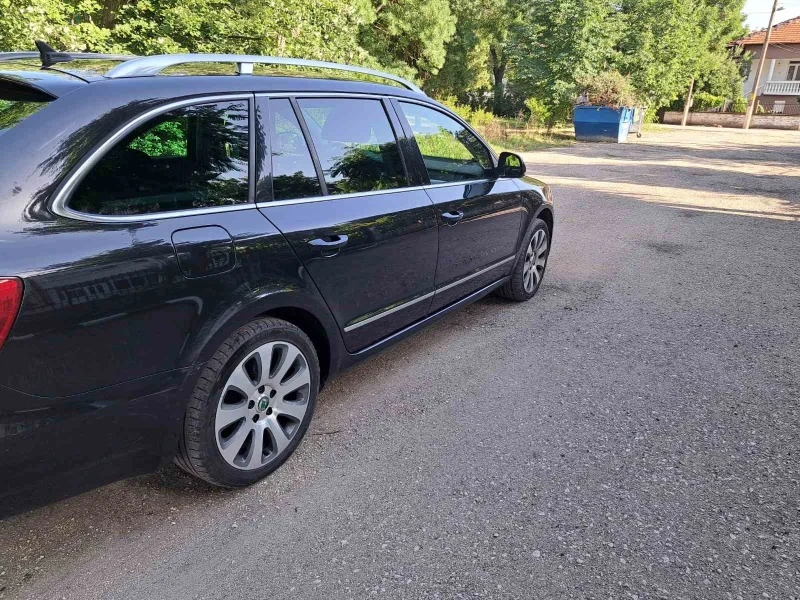 Skoda Superb 2.0 TDI / 4?4  Швейцария , снимка 5 - Автомобили и джипове - 47086904