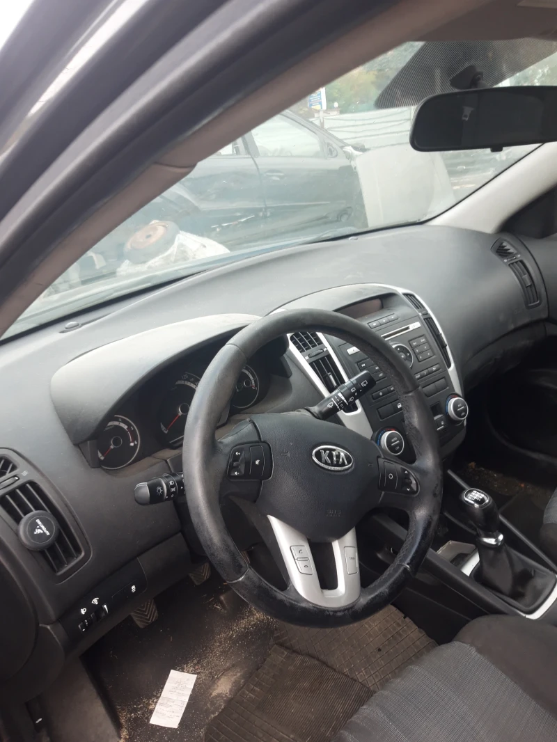 Kia Ceed 1.6CRDI 16V НА ЧАСТИ , снимка 5 - Автомобили и джипове - 47080470