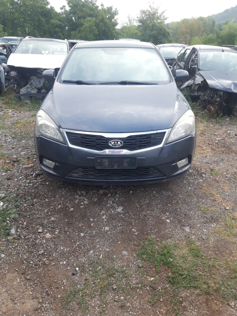 Kia Ceed 1.6CRDI 16V НА ЧАСТИ , снимка 1 - Автомобили и джипове - 47080470