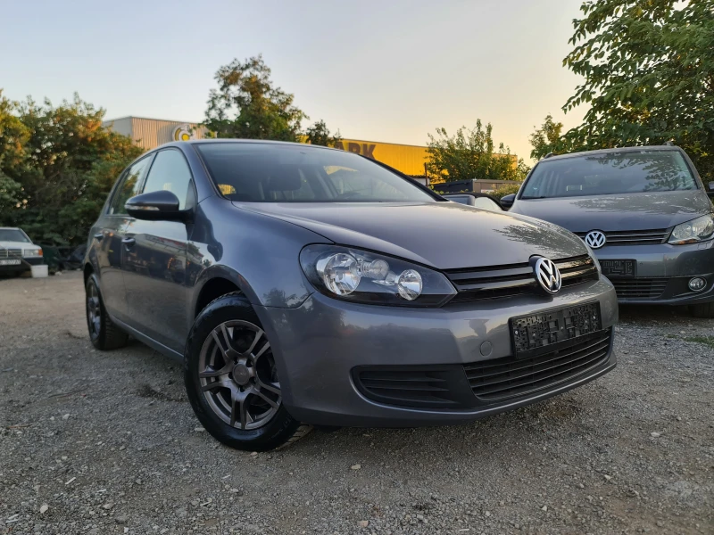 VW Golf КАТО НОВА, снимка 3 - Автомобили и джипове - 47413574