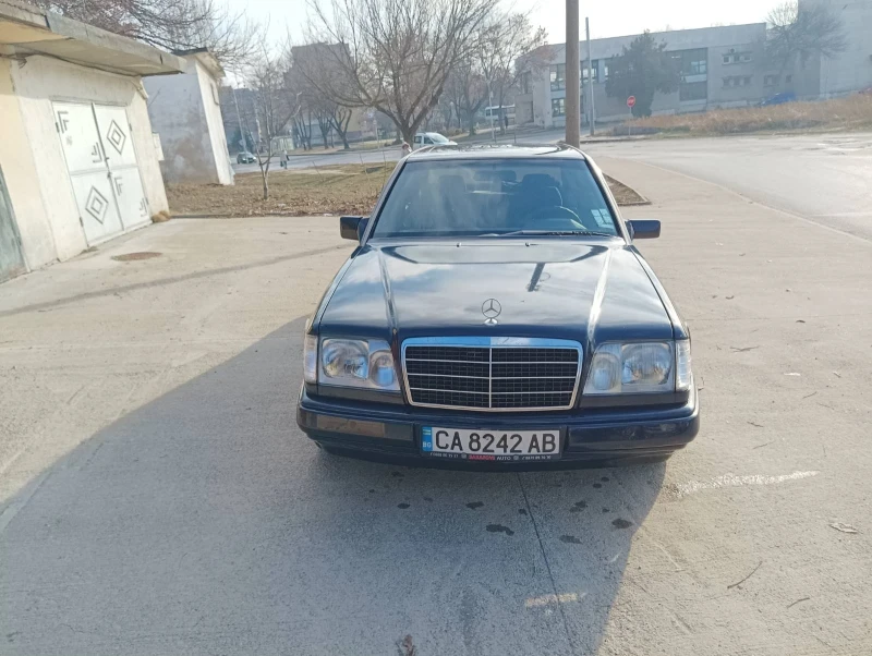 Mercedes-Benz E 200 LPG, снимка 8 - Автомобили и джипове - 48427921