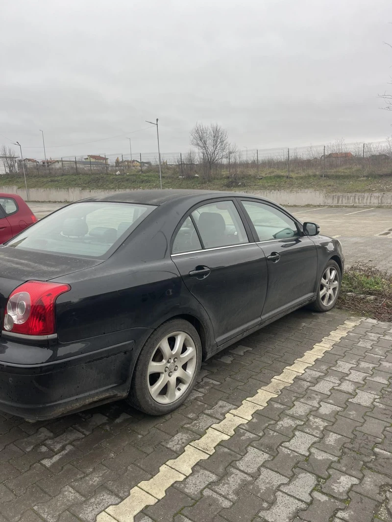 Toyota Avensis, снимка 12 - Автомобили и джипове - 48462115