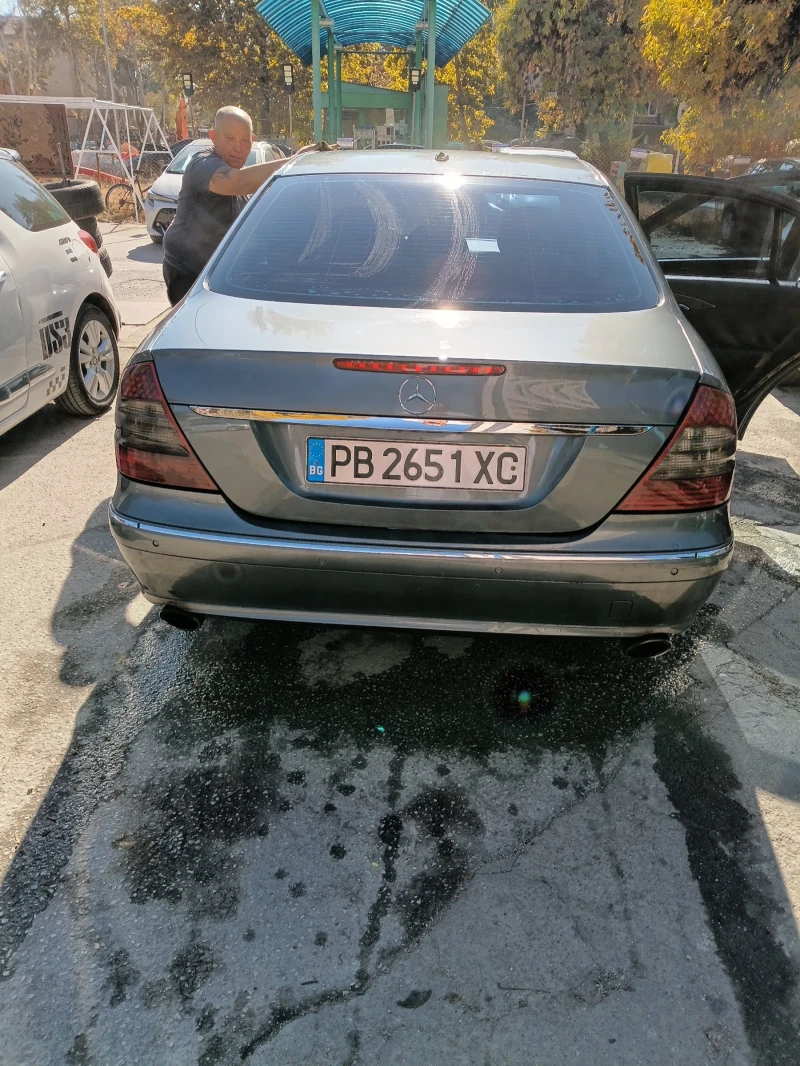 Mercedes-Benz E 280, снимка 1 - Автомобили и джипове - 48615605