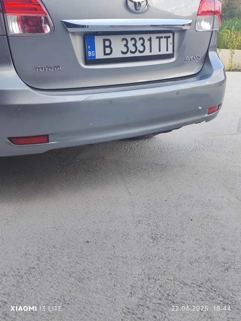 Toyota Avensis 2.0 D4D, снимка 7 - Автомобили и джипове - 50758696