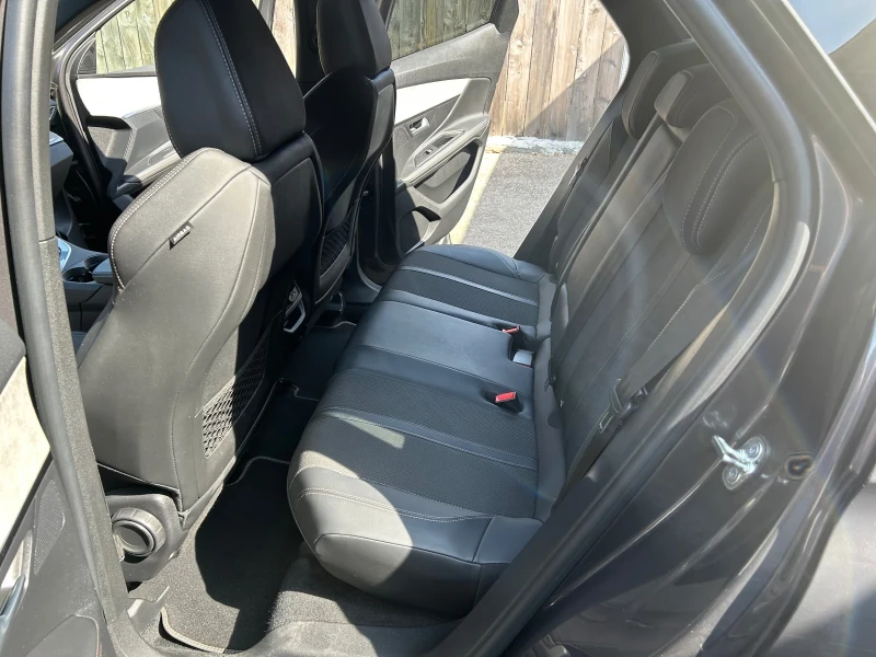 Peugeot 3008 Gt 1.2. 130 ch , снимка 15 - Автомобили и джипове - 52490072