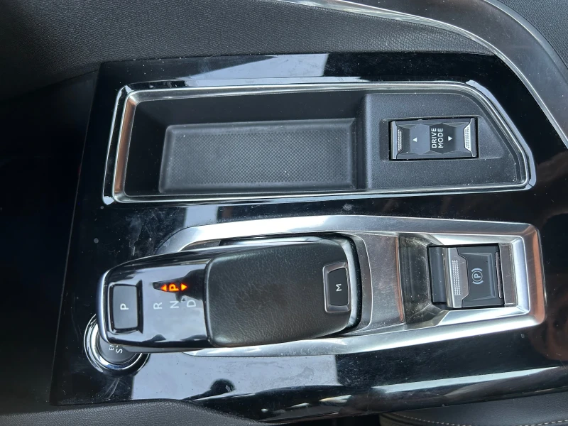 Peugeot 3008 Gt 1.2. 130 ch , снимка 6 - Автомобили и джипове - 52490072