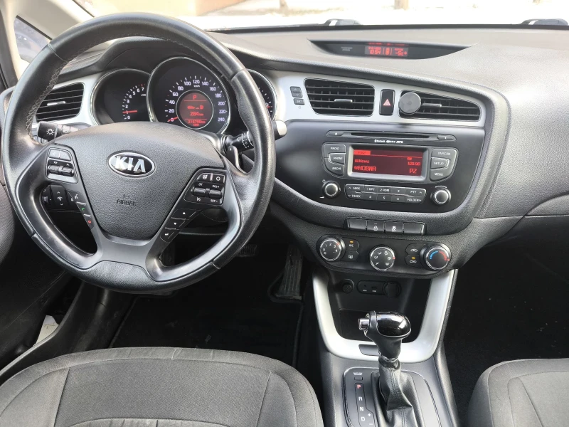 Kia Ceed, снимка 7 - Автомобили и джипове - 53142395