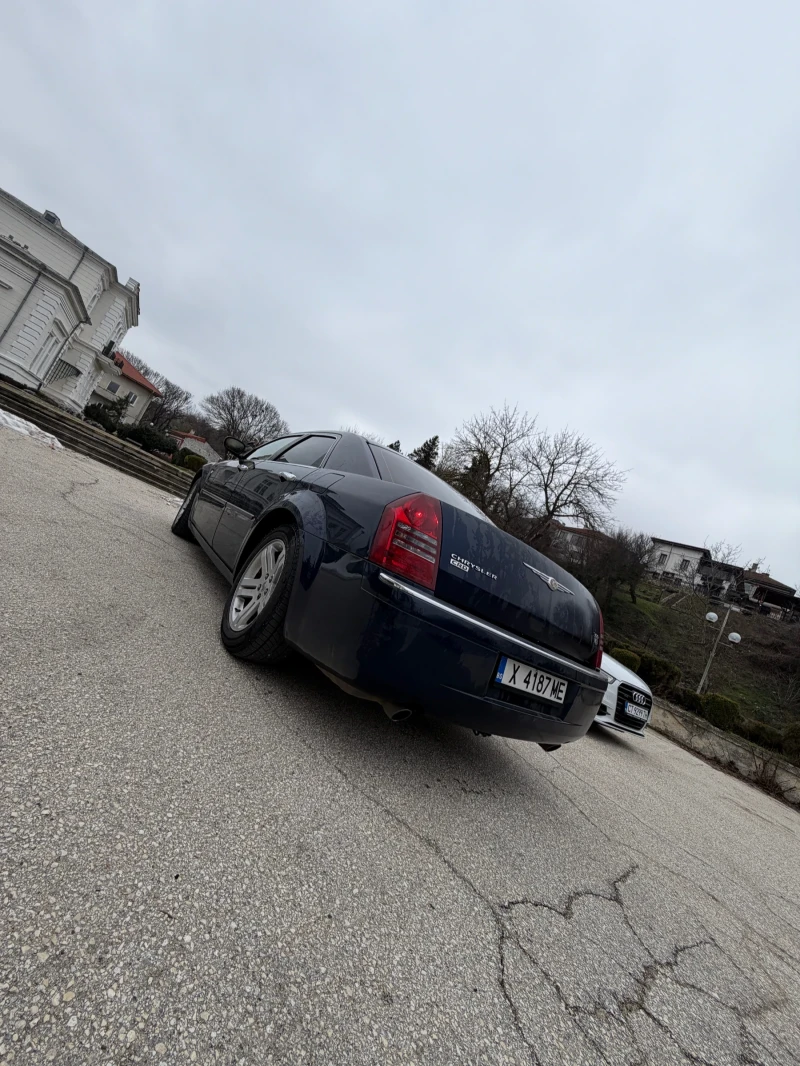 Chrysler 300c, снимка 4 - Автомобили и джипове - 53379602