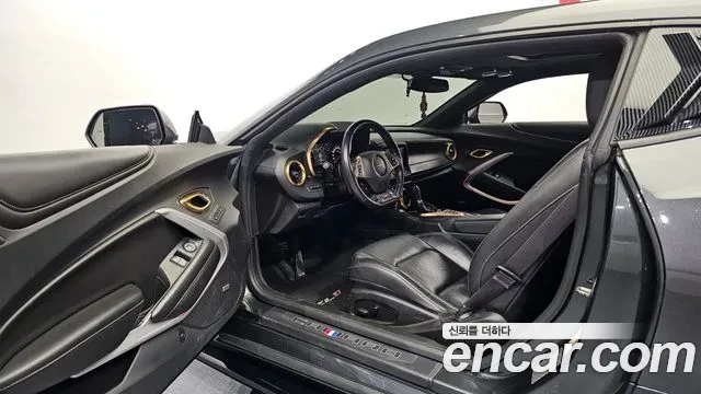 Chevrolet Camaro SS 6.2 | HUD| ПОДГРЕВ| Oбдухване| Kaмери| , снимка 7 - Автомобили и джипове - 55301159
