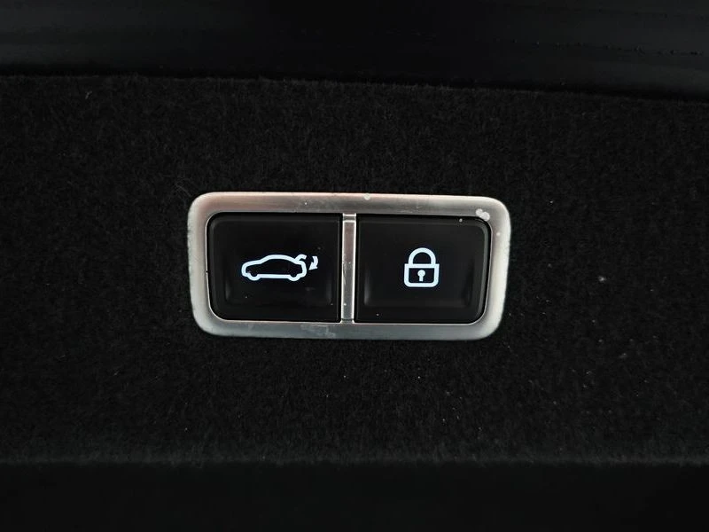 Genesis G90 3.5 Automatic, снимка 14 - Автомобили и джипове - 55606184