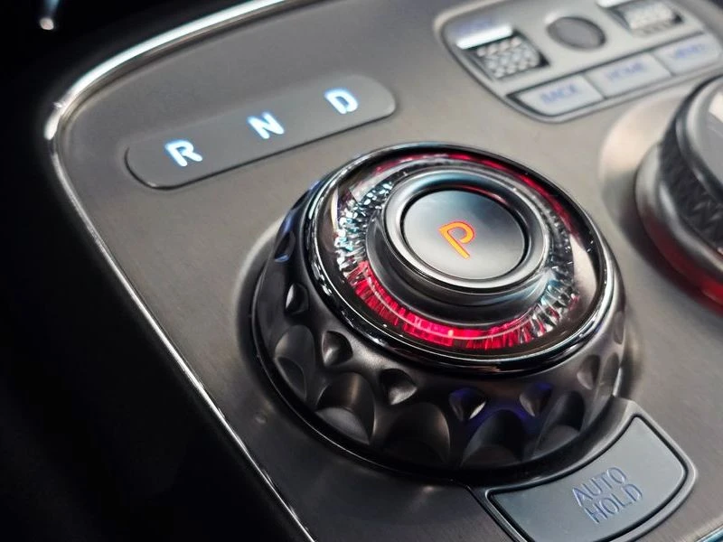 Genesis G90 3.5 Automatic, снимка 11 - Автомобили и джипове - 55606184