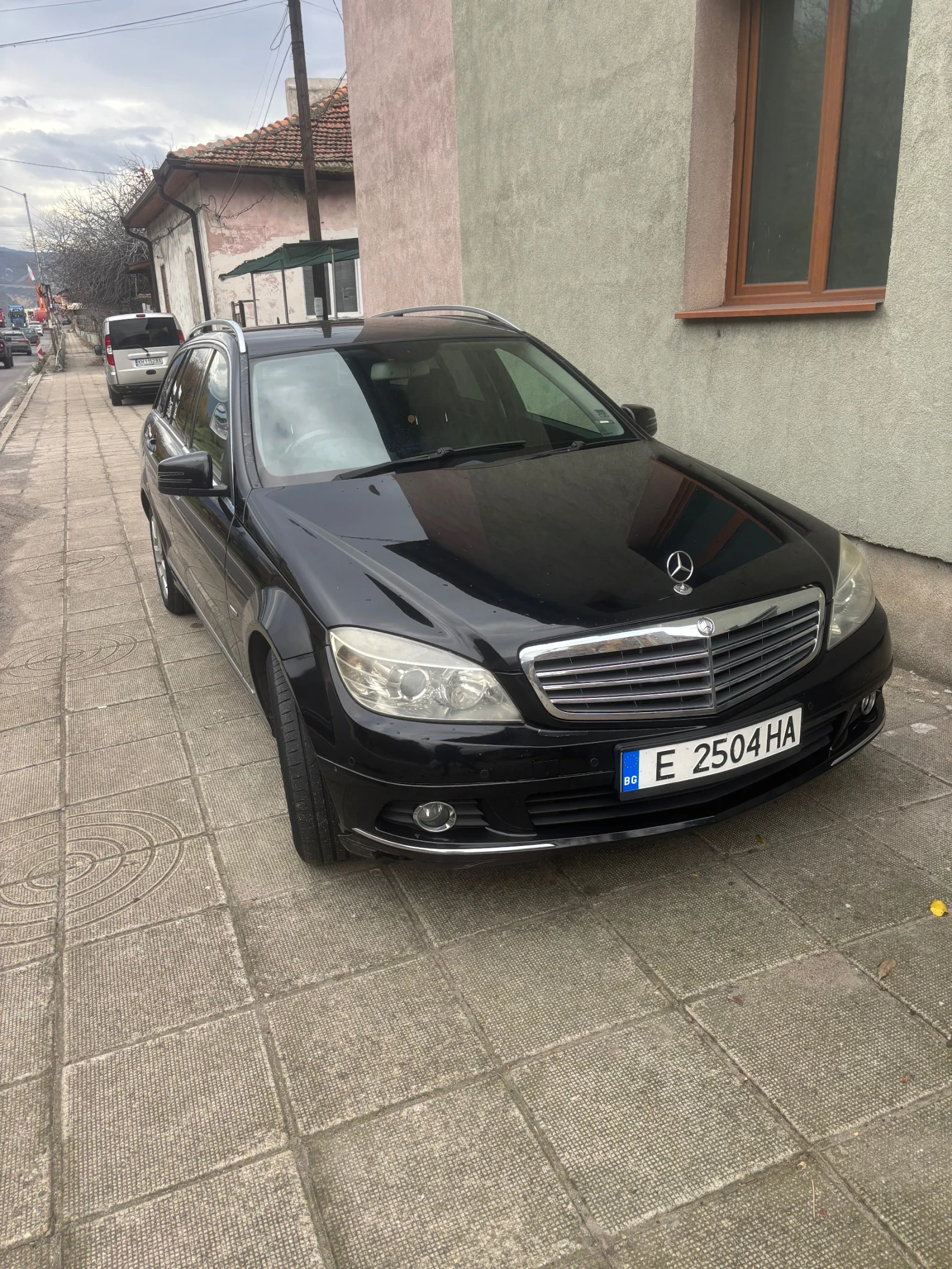 Mercedes-Benz 220, снимка 1