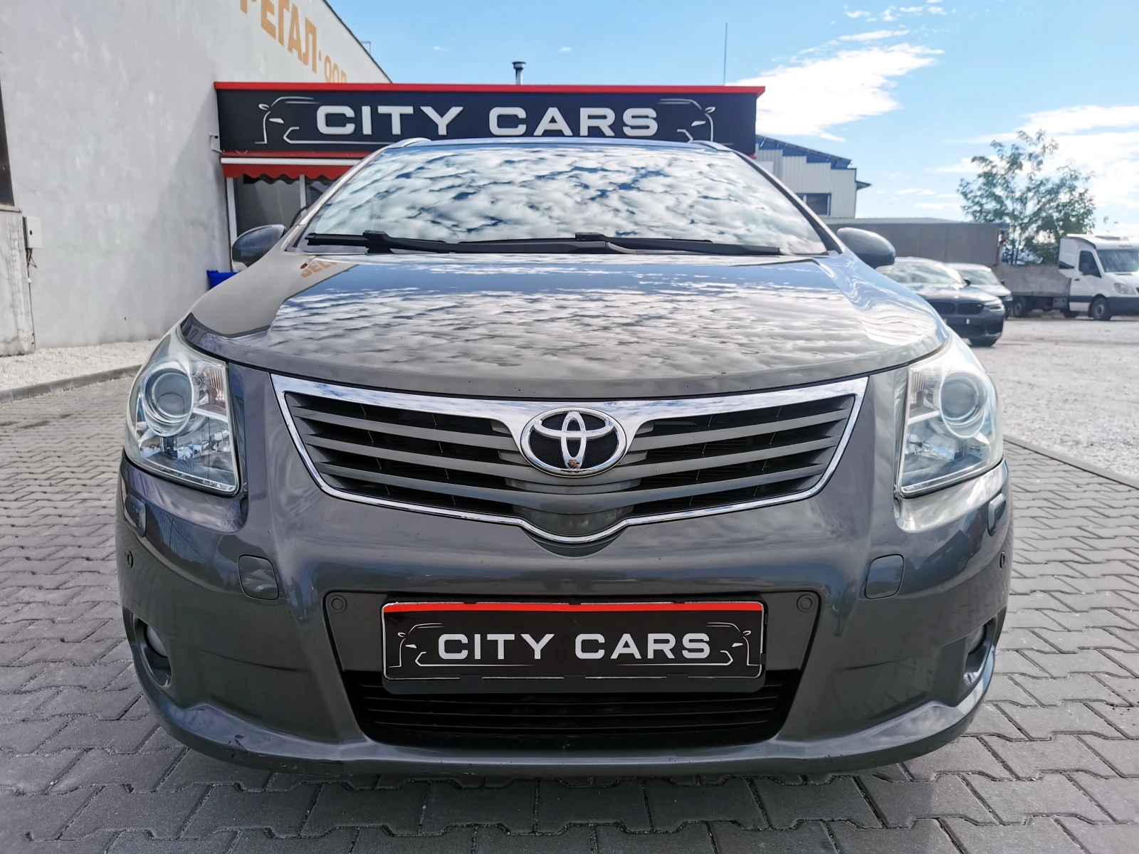 Toyota Avensis 1.8i, снимка 1