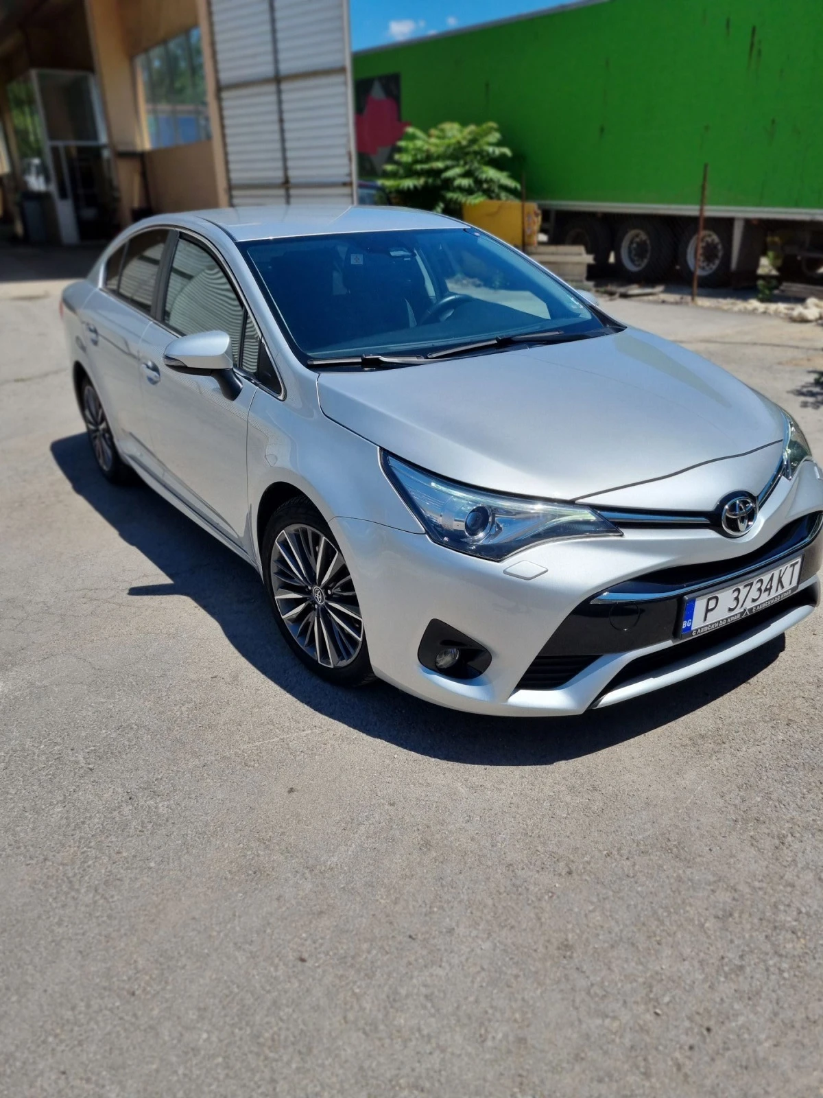 Toyota Avensis D4D 2.0 - изображение 4