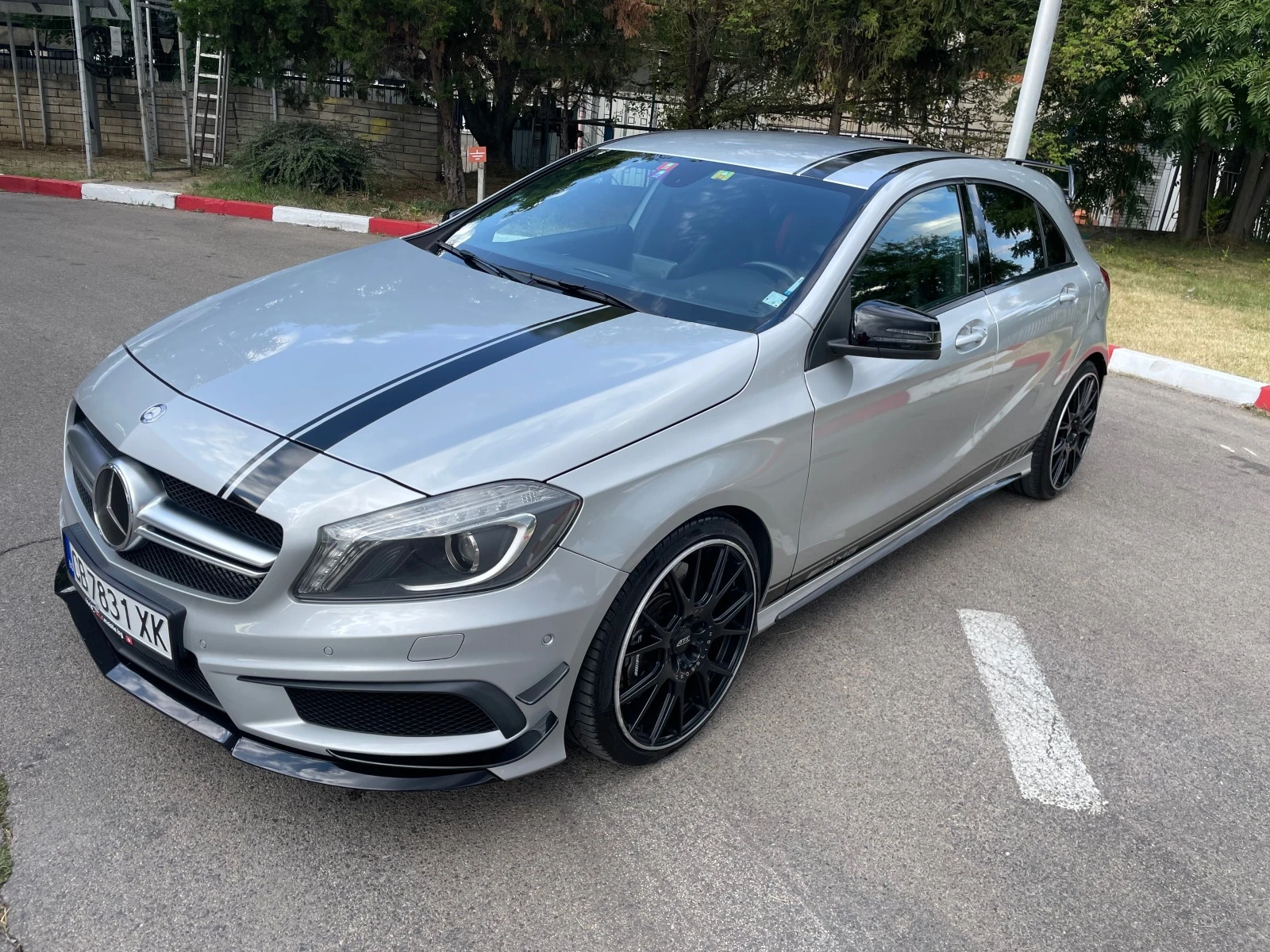 Mercedes-Benz A45 AMG Edition One - изображение 8