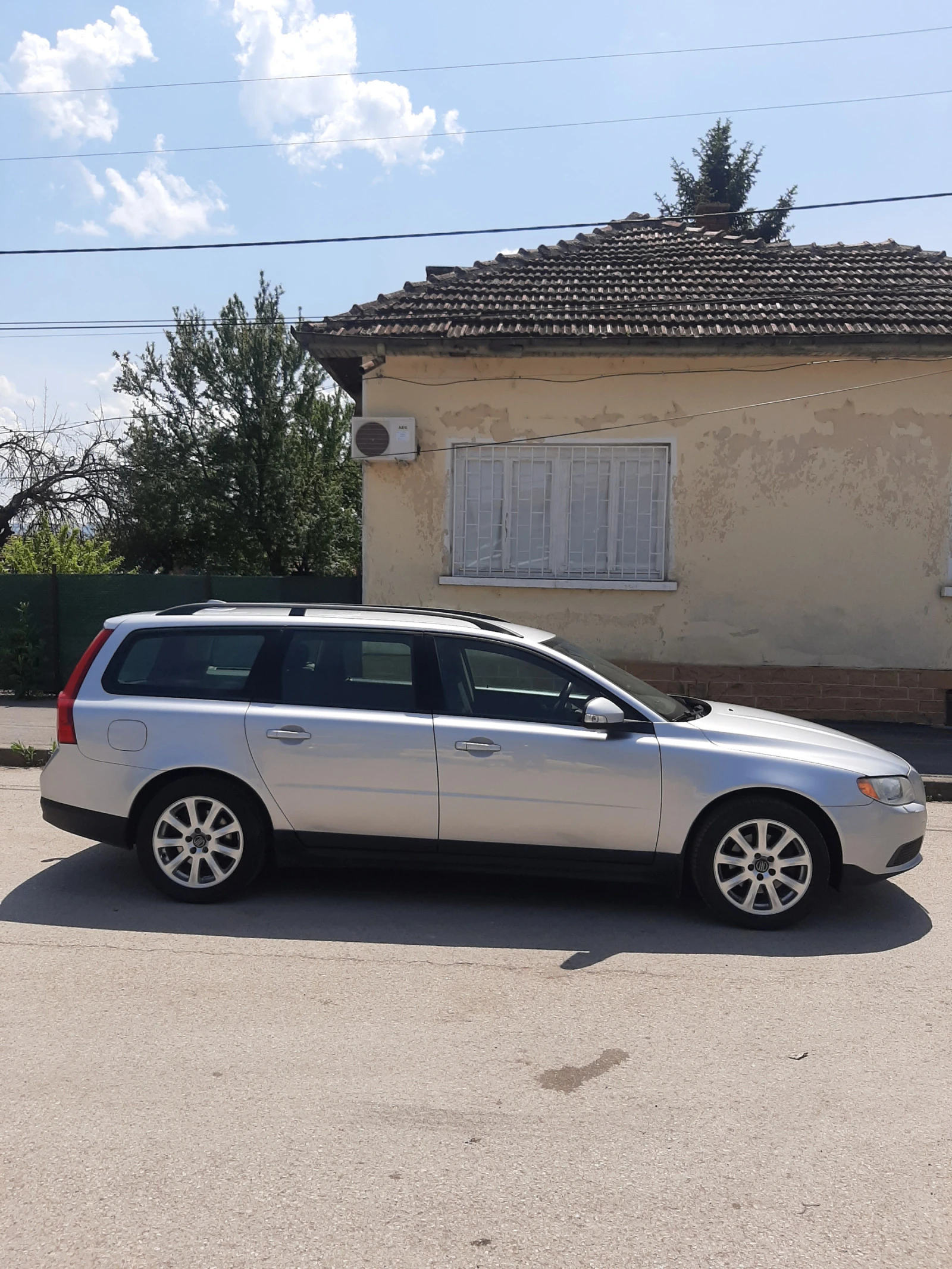 Volvo V70 2.0 i-ръчни скорости  - изображение 3