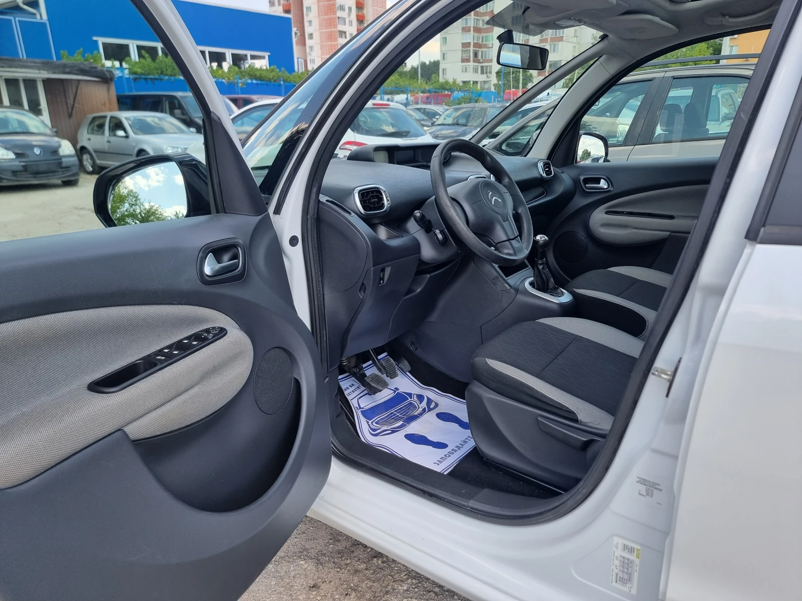 Citroen C3 Picasso 1.6HDI FACE - изображение 10